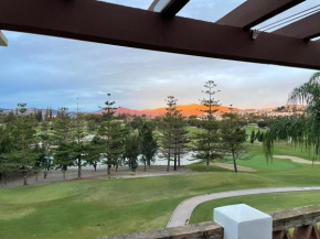 Mijas Golf frontline luxury 2 bed apt Beautiful golf, mountains and lake views